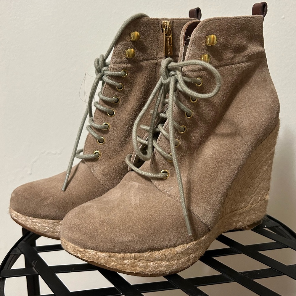 Tan/Cream Micheal Kors Wedged Booties - Picture 1 of 4